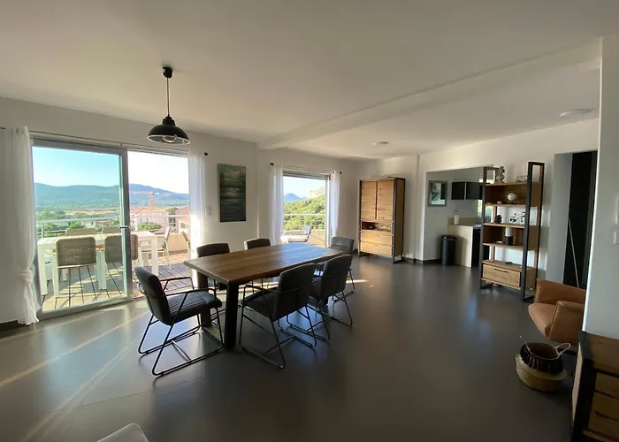 Le De La Vague Lägenhet